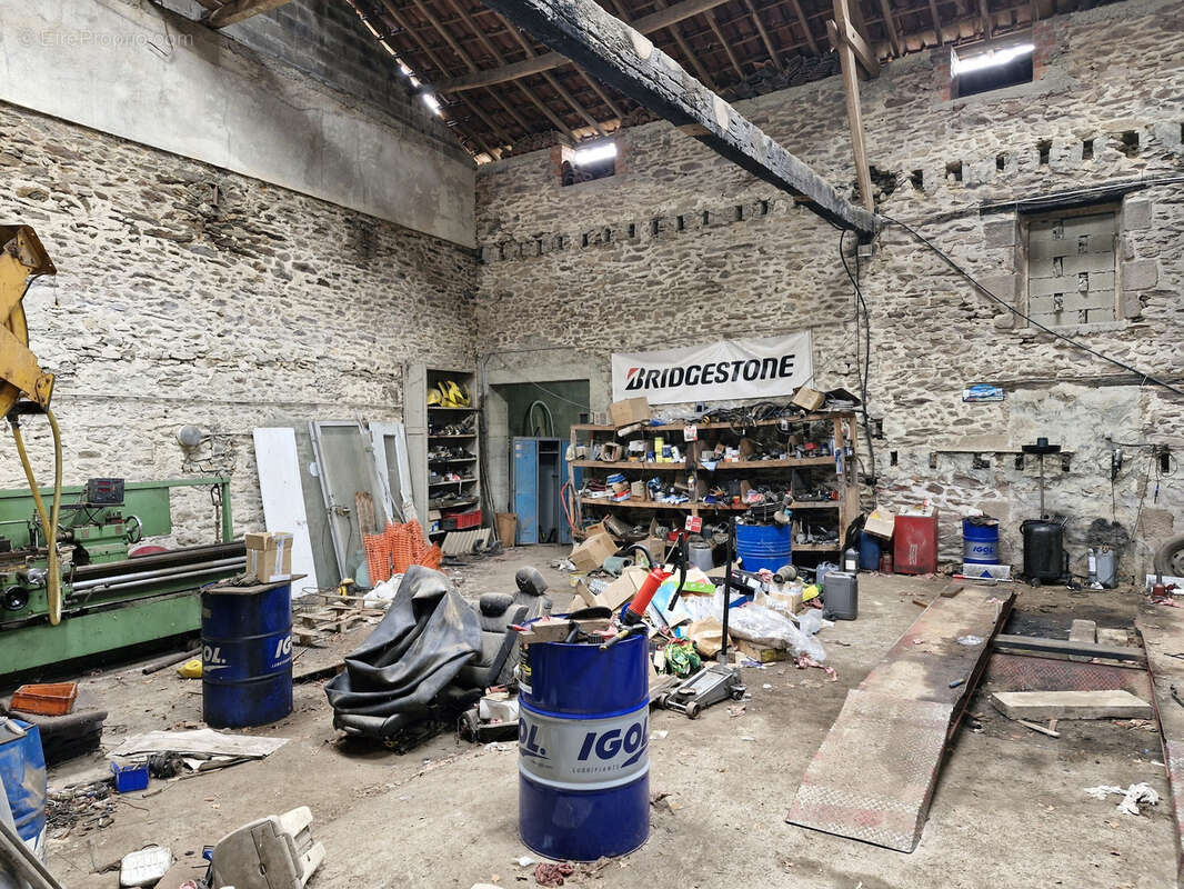 Commerce à BESSINES-SUR-GARTEMPE