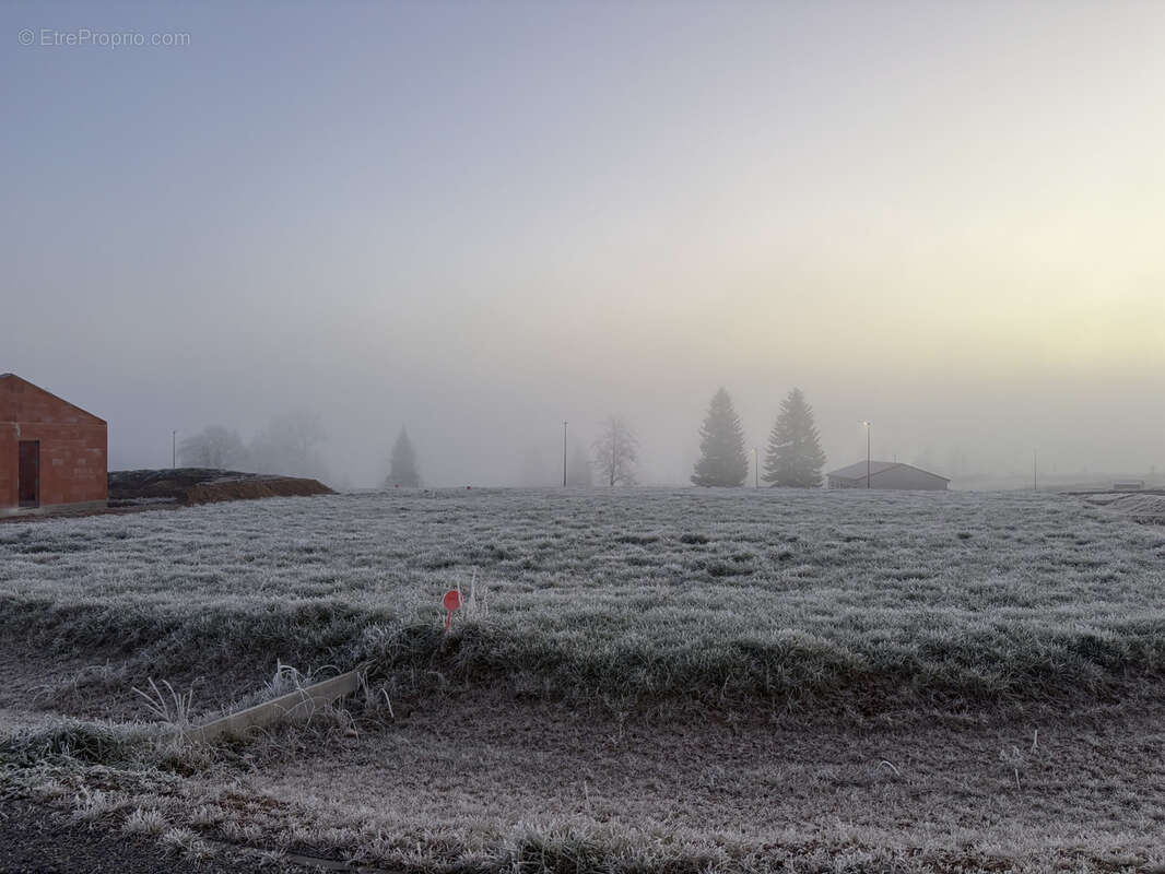 Terrain à LA GENEYTOUSE