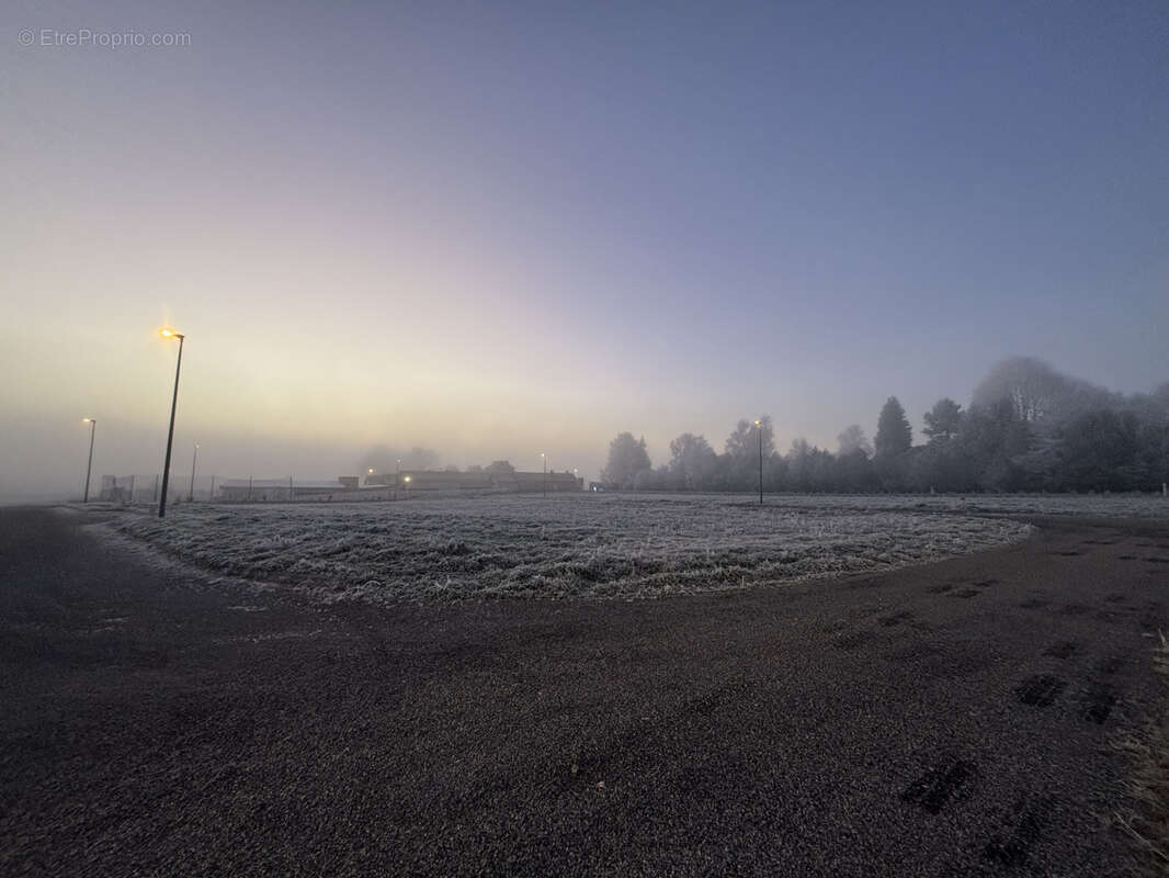 Terrain à LA GENEYTOUSE