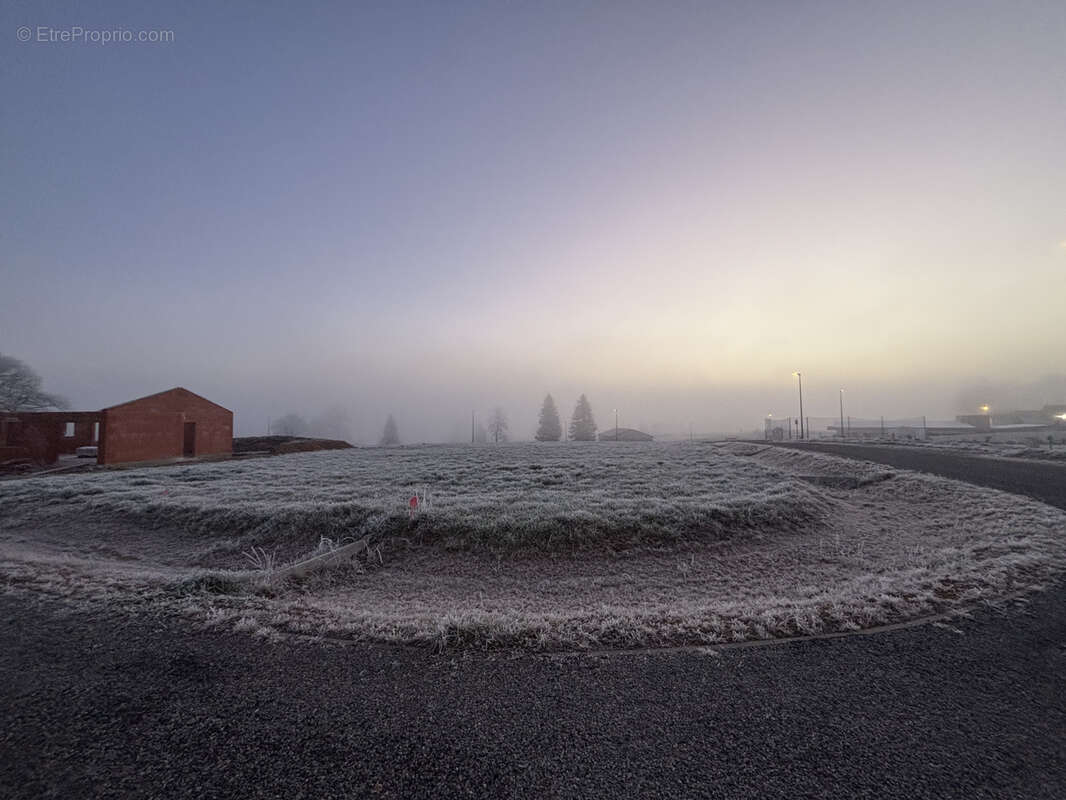 Terrain à LA GENEYTOUSE