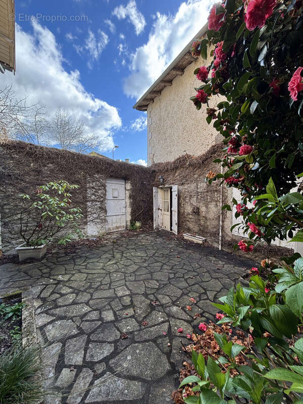 Maison à ROCHECHOUART