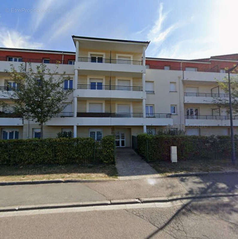 Appartement à VAL-DE-REUIL