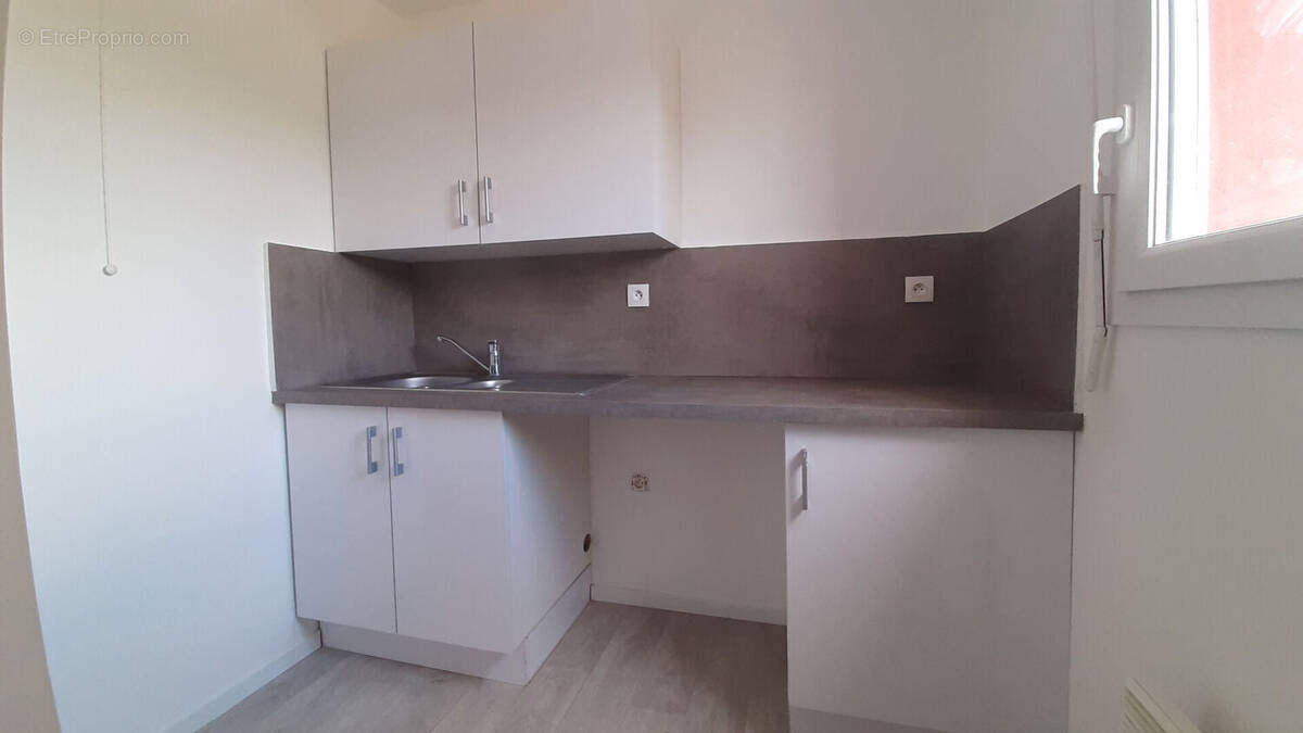 Appartement à VAL-DE-REUIL