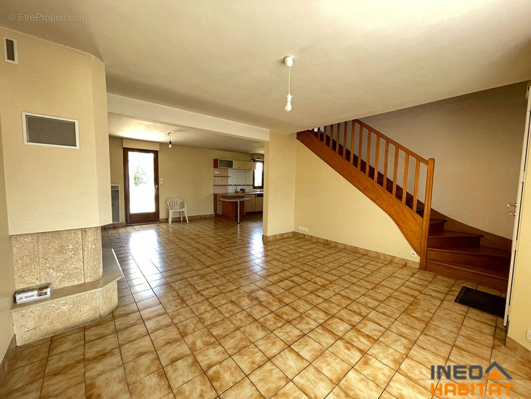 Maison à LA MEZIERE