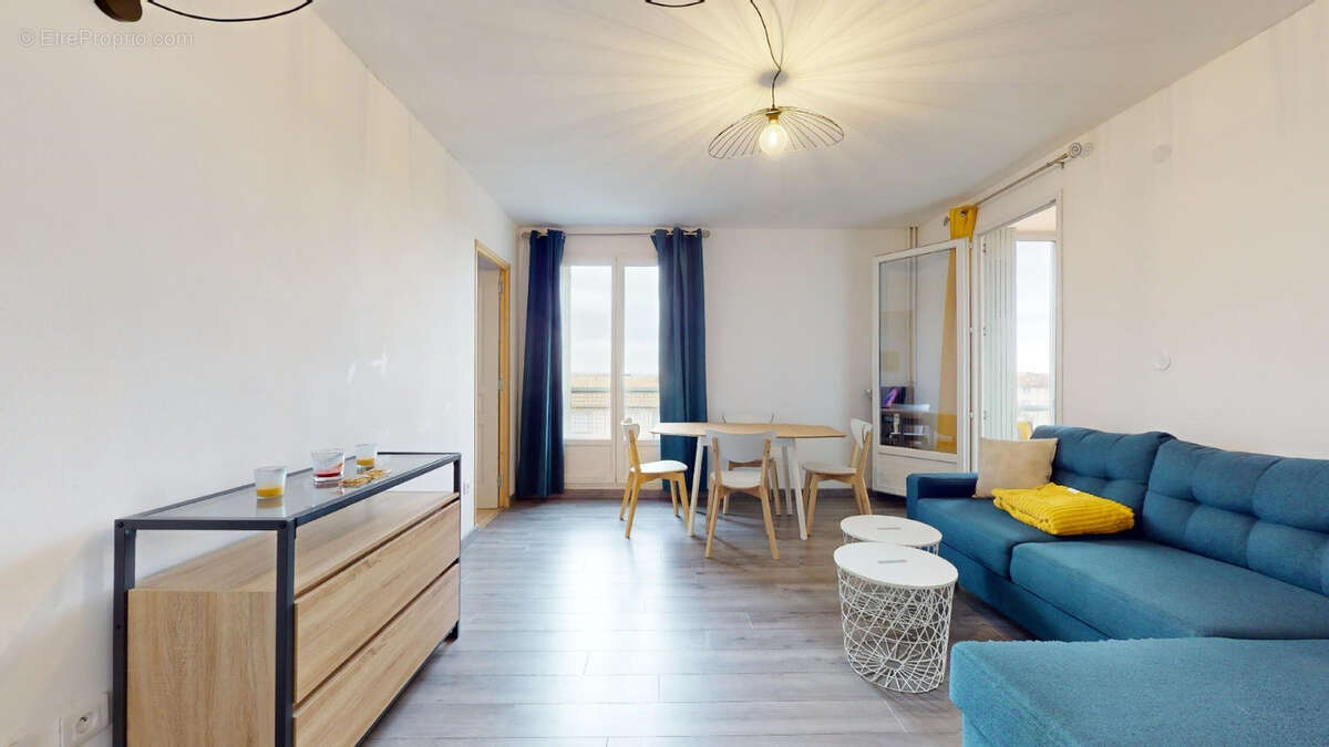 Appartement à NIMES