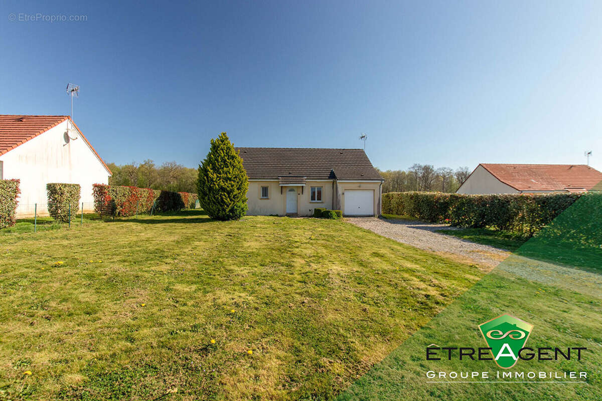 Maison à SAINTE-MARGUERITE-DE-L&#039;AUTEL
