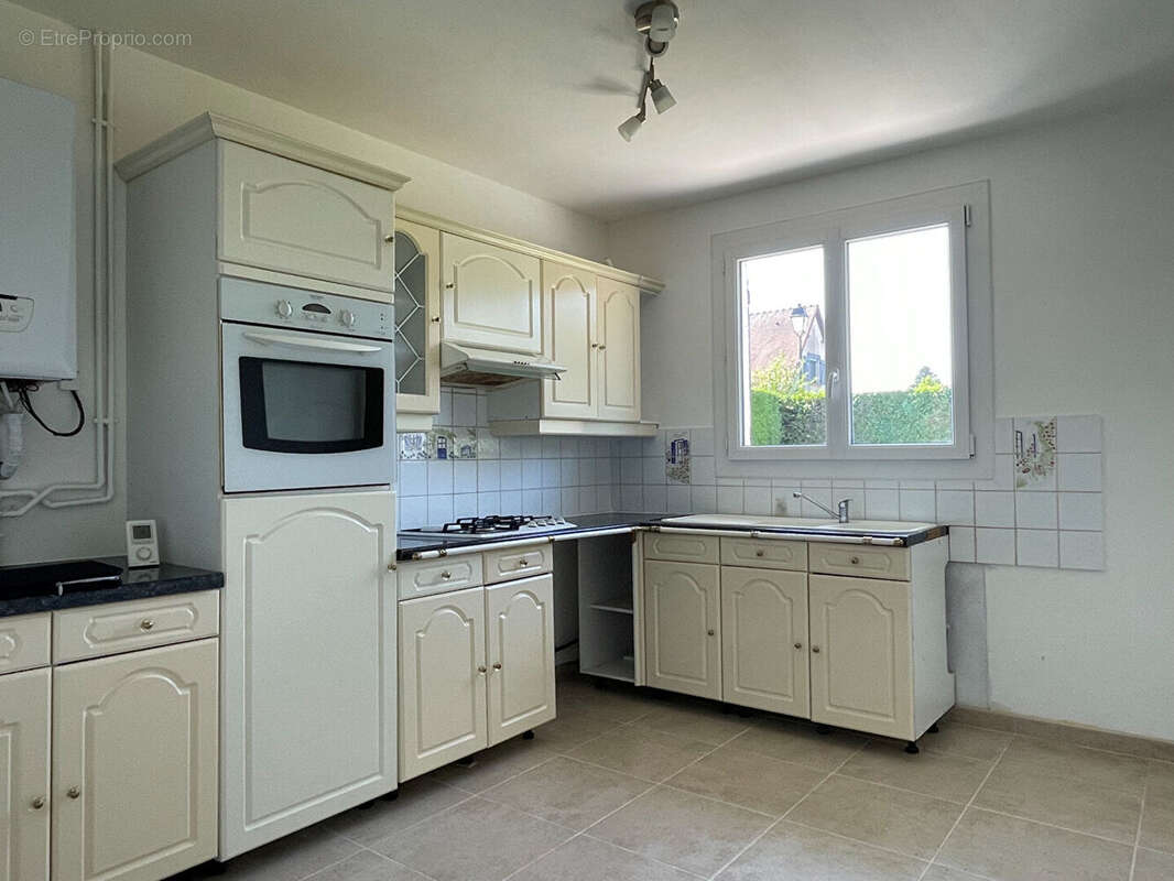 Maison à LA SAUSSAYE