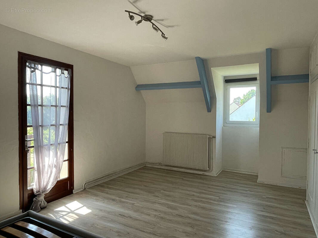 Maison à LA SAUSSAYE