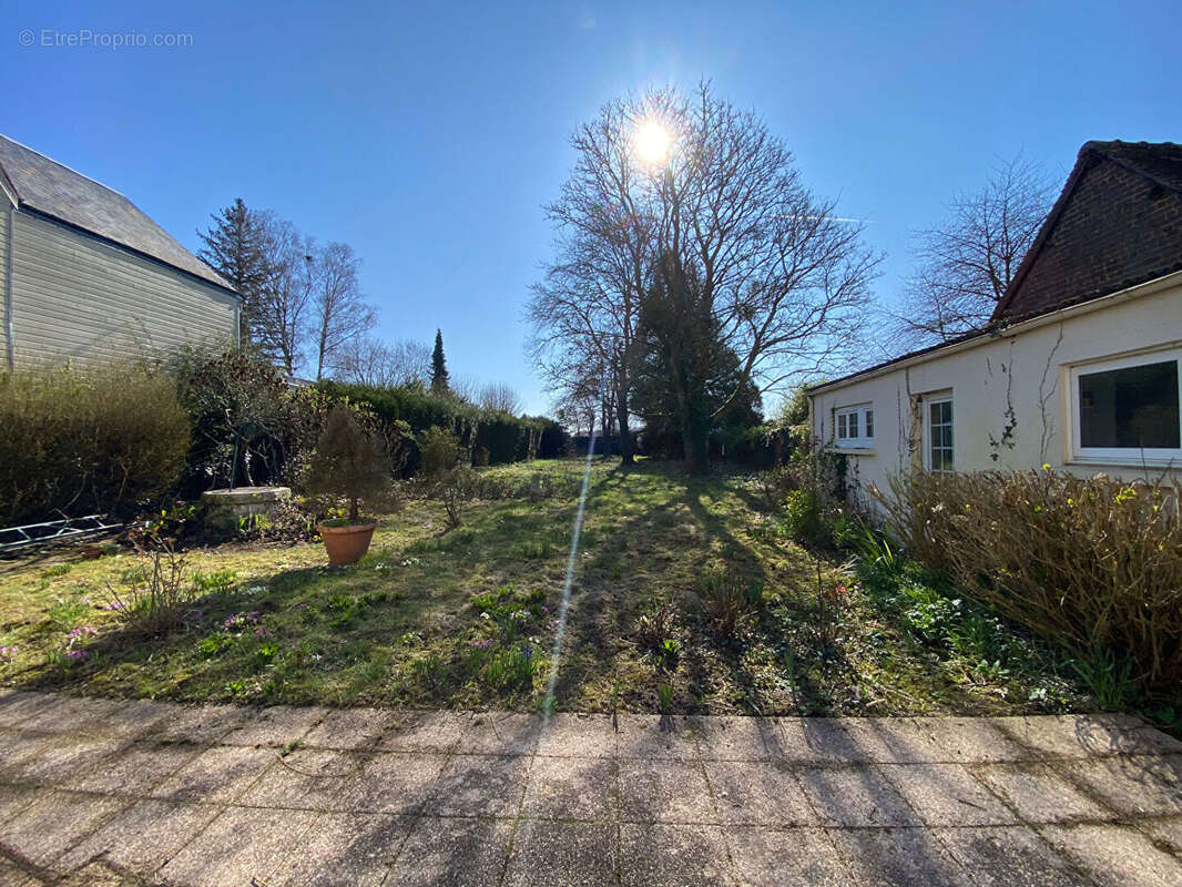 Maison à LA SAUSSAYE