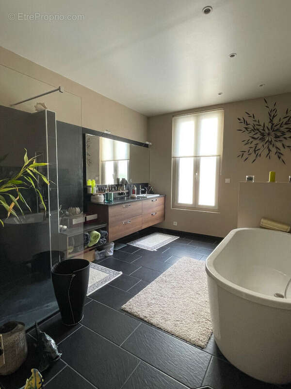 Maison à CAUDEBEC-LES-ELBEUF