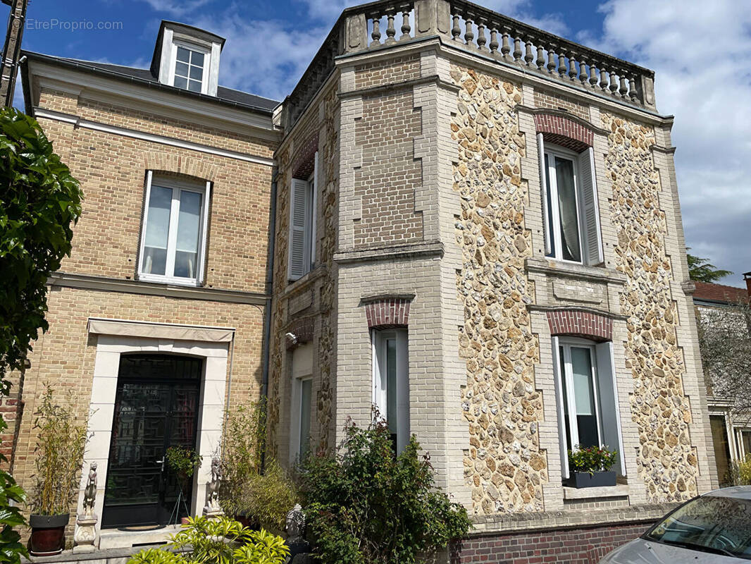 Maison à CAUDEBEC-LES-ELBEUF