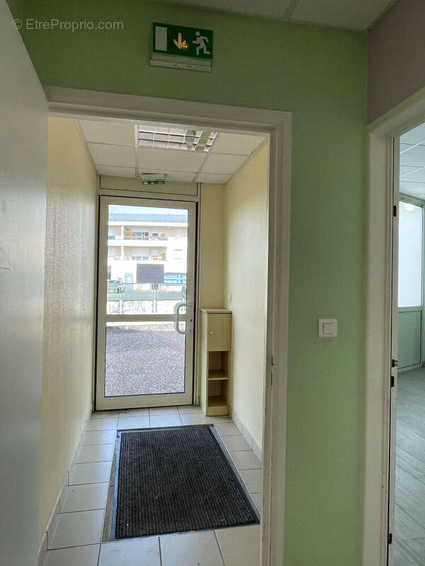 Commerce à SAINT-AUBIN-LES-ELBEUF