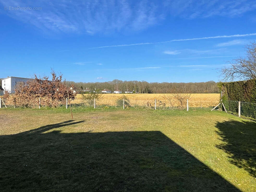 Maison à LA SAUSSAYE