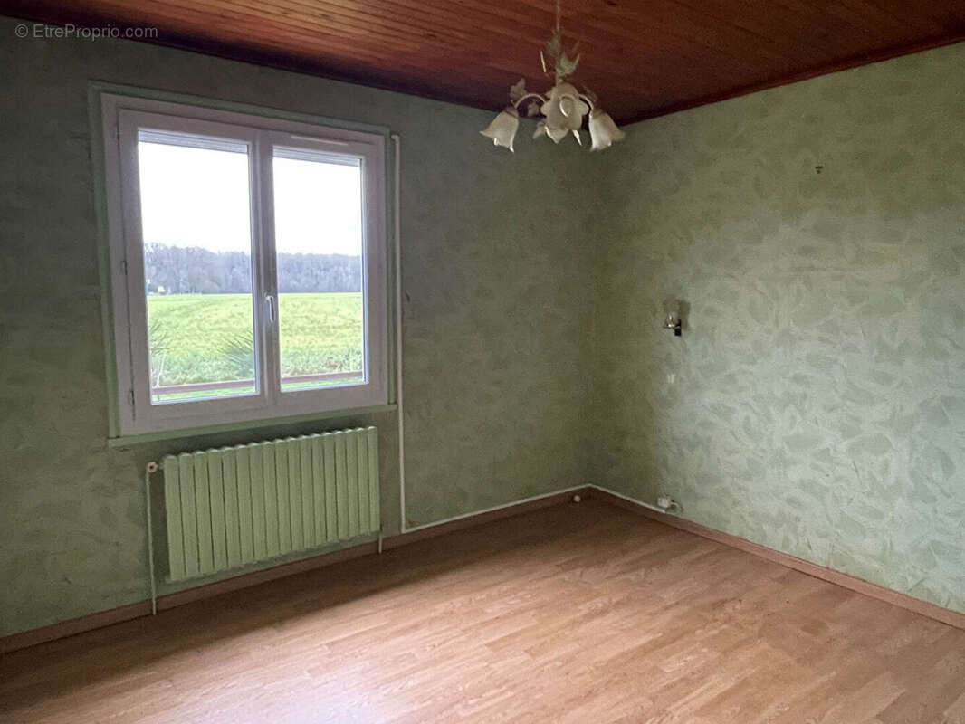 Maison à LA SAUSSAYE