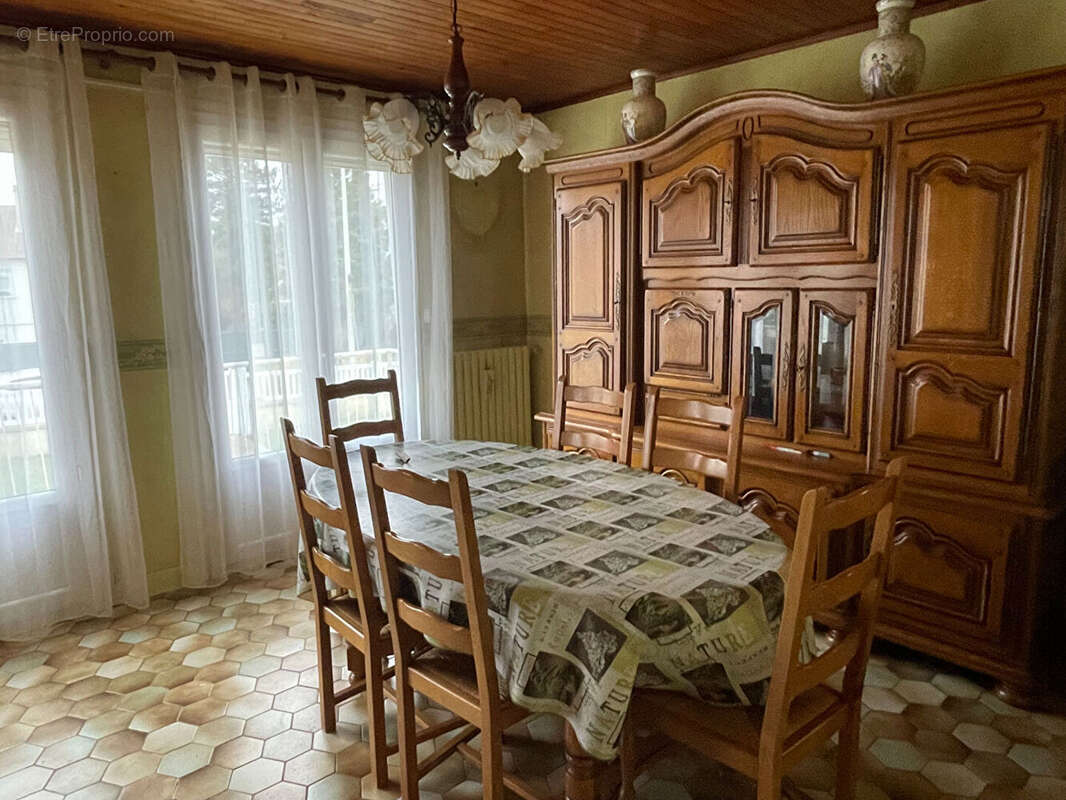 Maison à LA SAUSSAYE