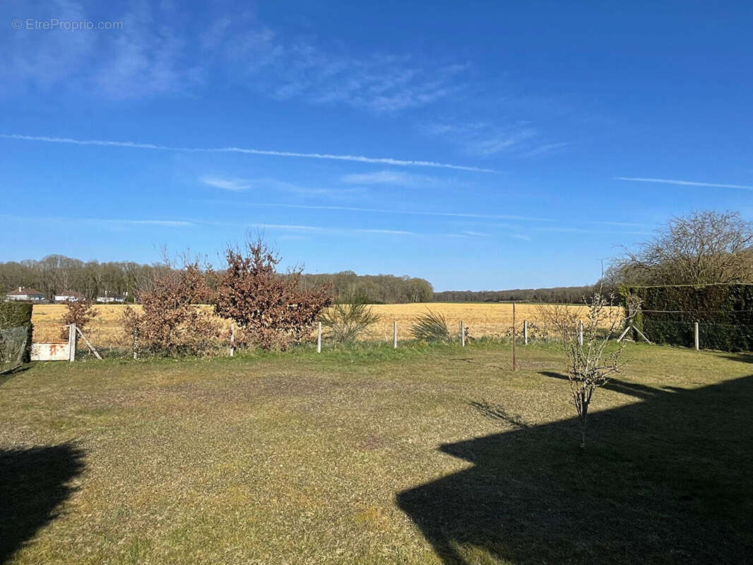 Maison à LA SAUSSAYE