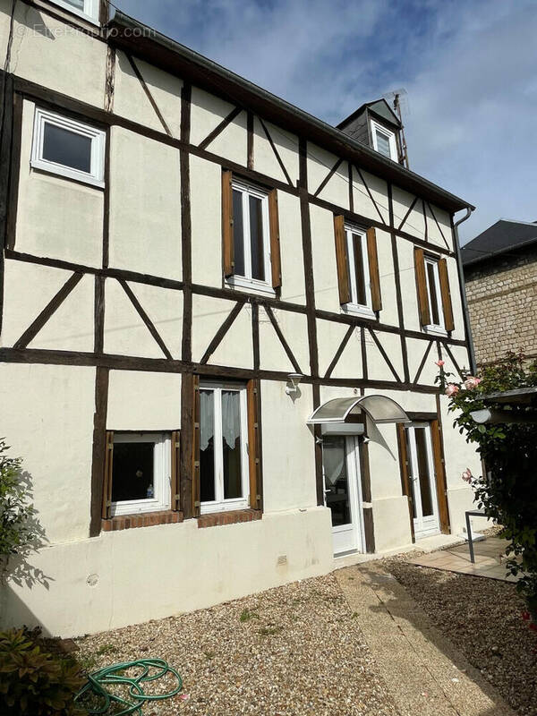 Maison à CAUDEBEC-LES-ELBEUF