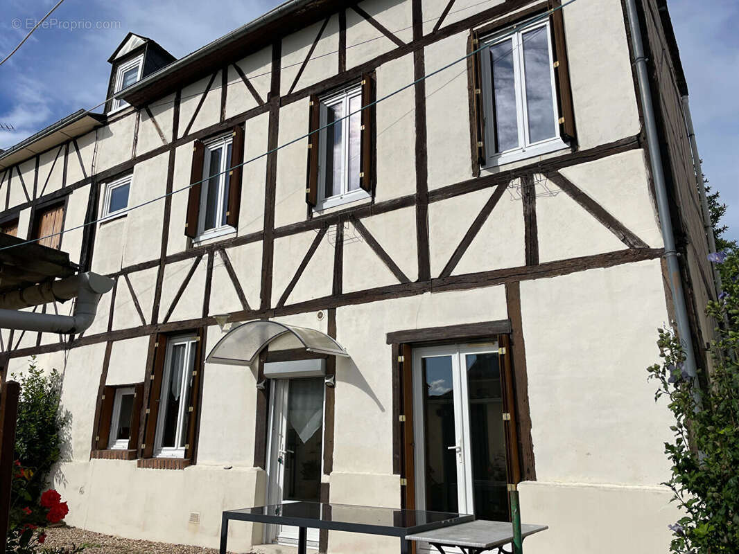 Maison à CAUDEBEC-LES-ELBEUF