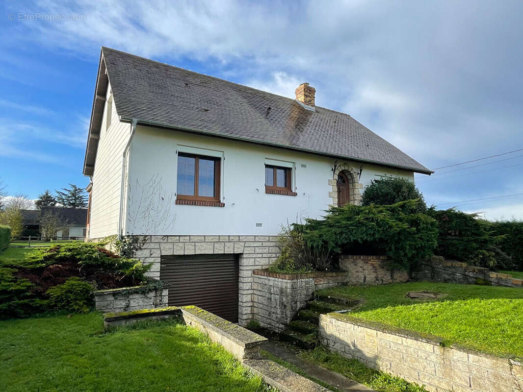 Maison à FOUQUEVILLE