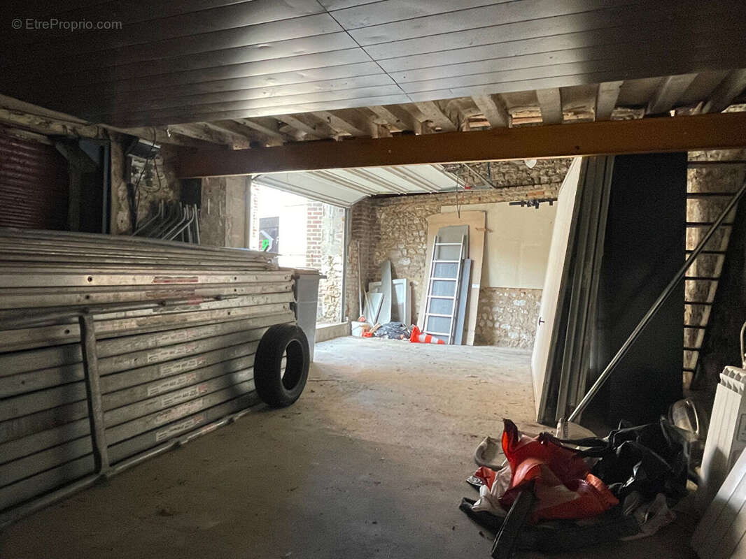 Parking à SAINT-AUBIN-LES-ELBEUF