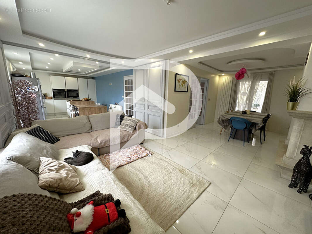 Maison à LAIGNEVILLE