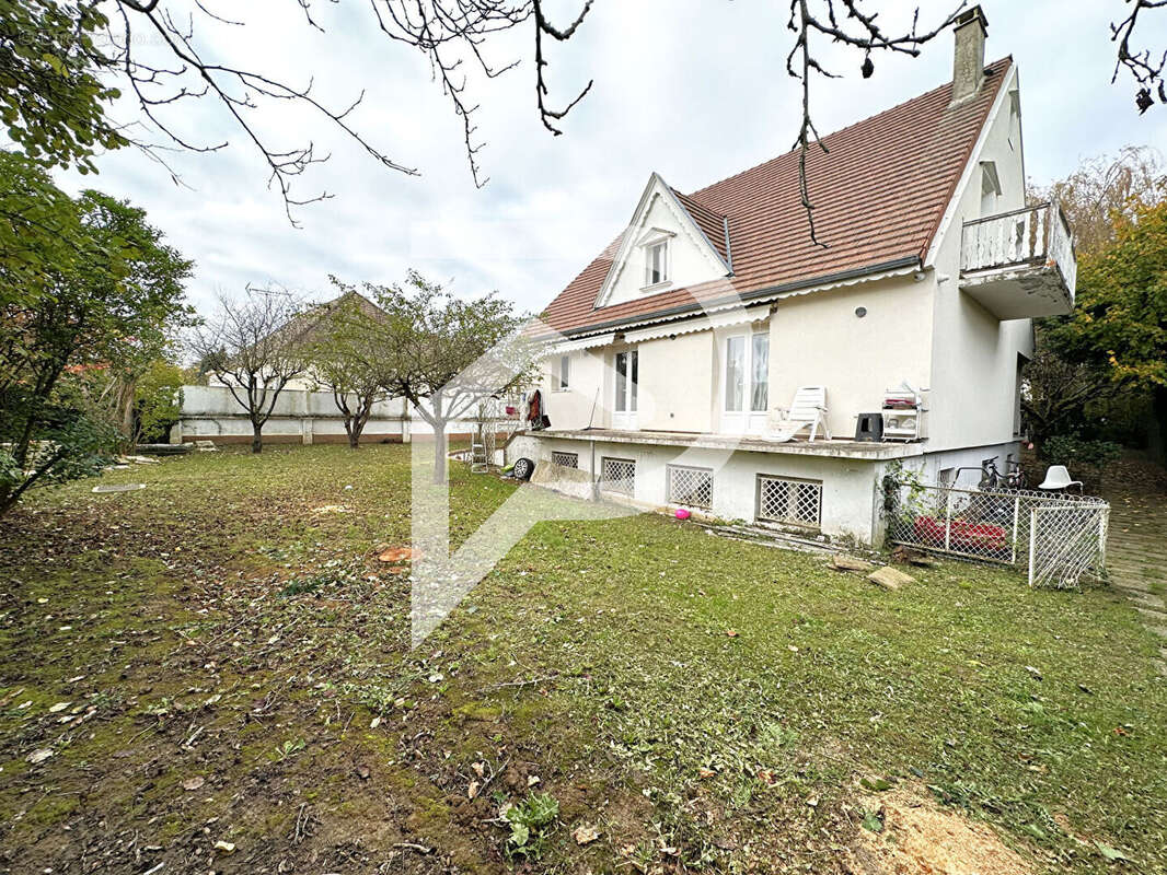 Maison à LAIGNEVILLE