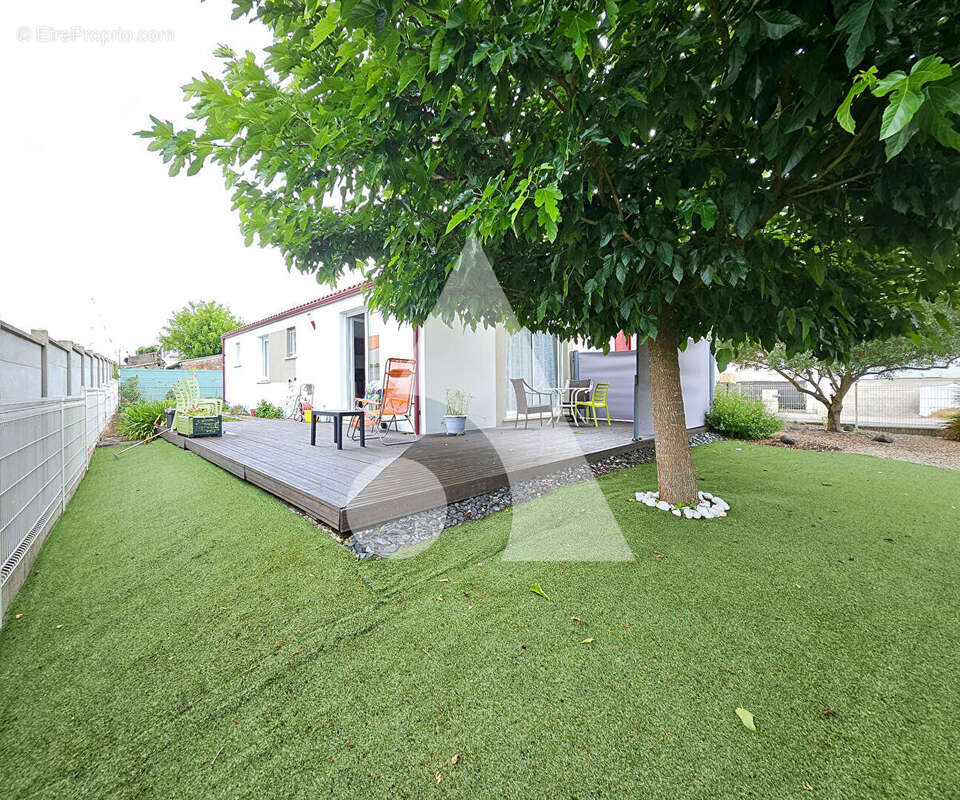 Maison à LES MATHES