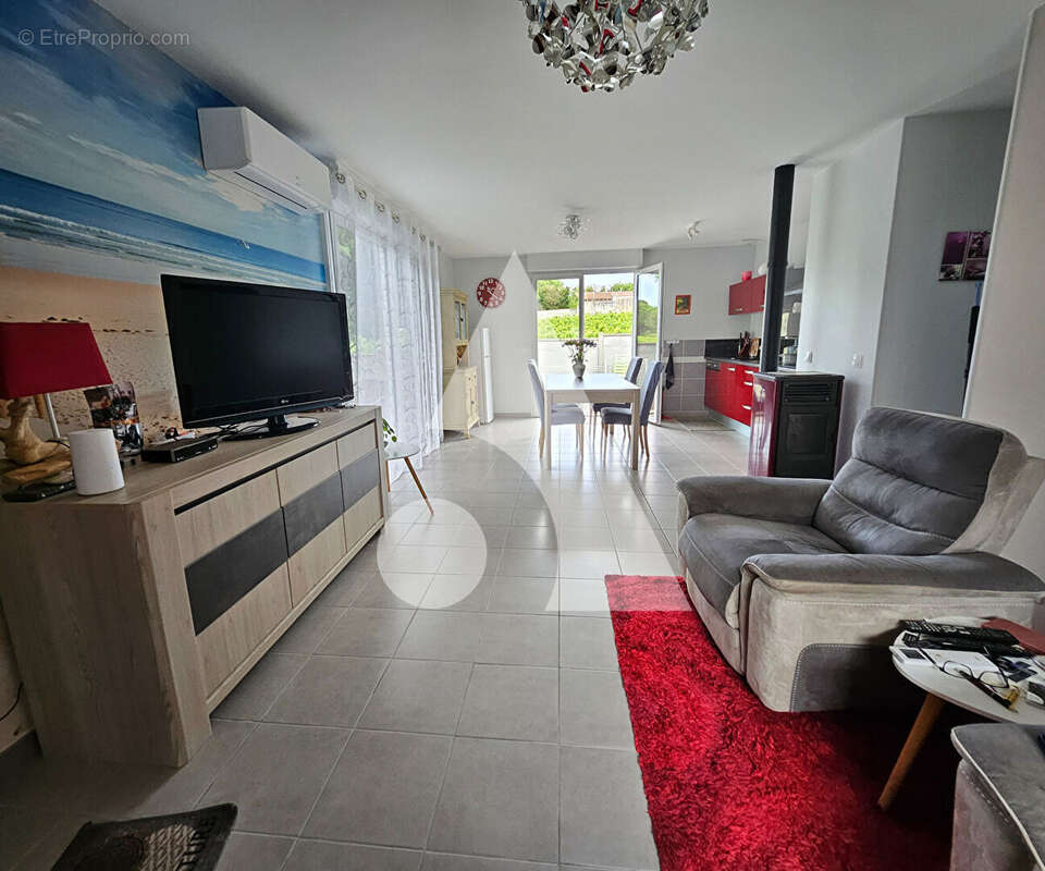 Maison à LES MATHES