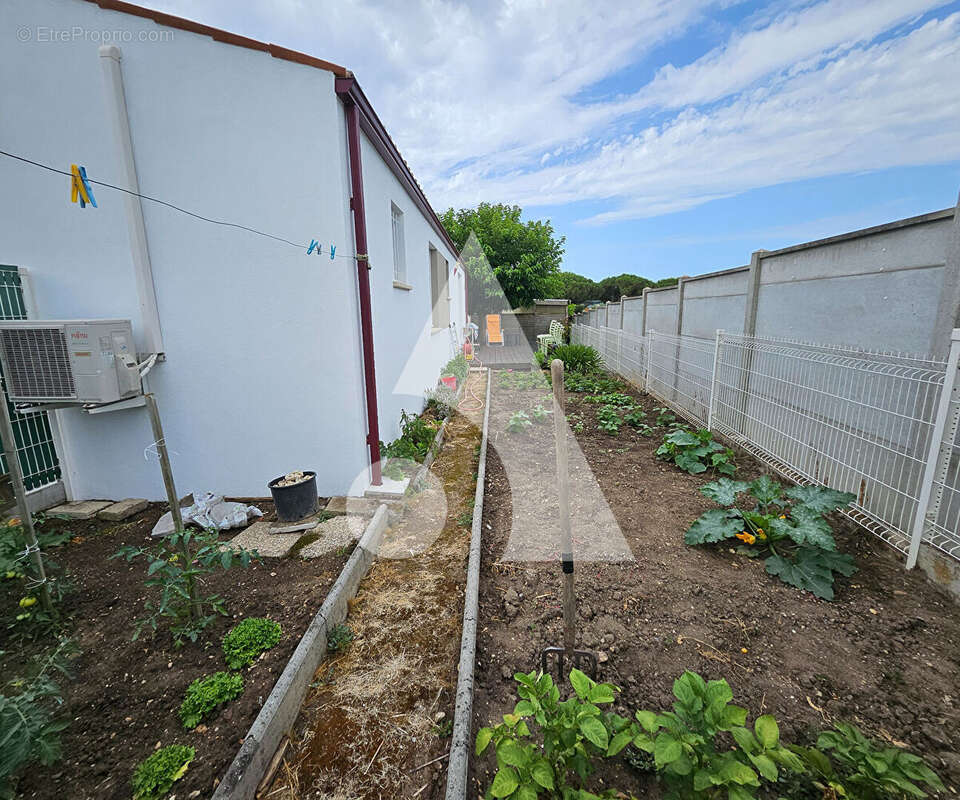 Maison à LES MATHES