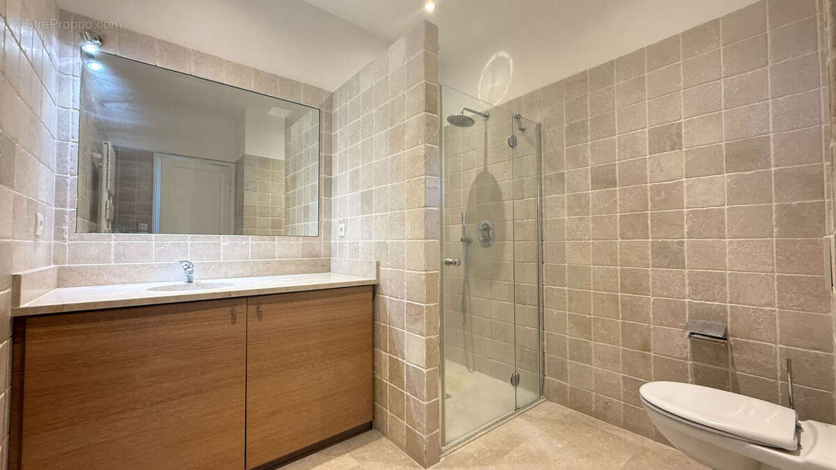 Maison à VERRIERES-LE-BUISSON