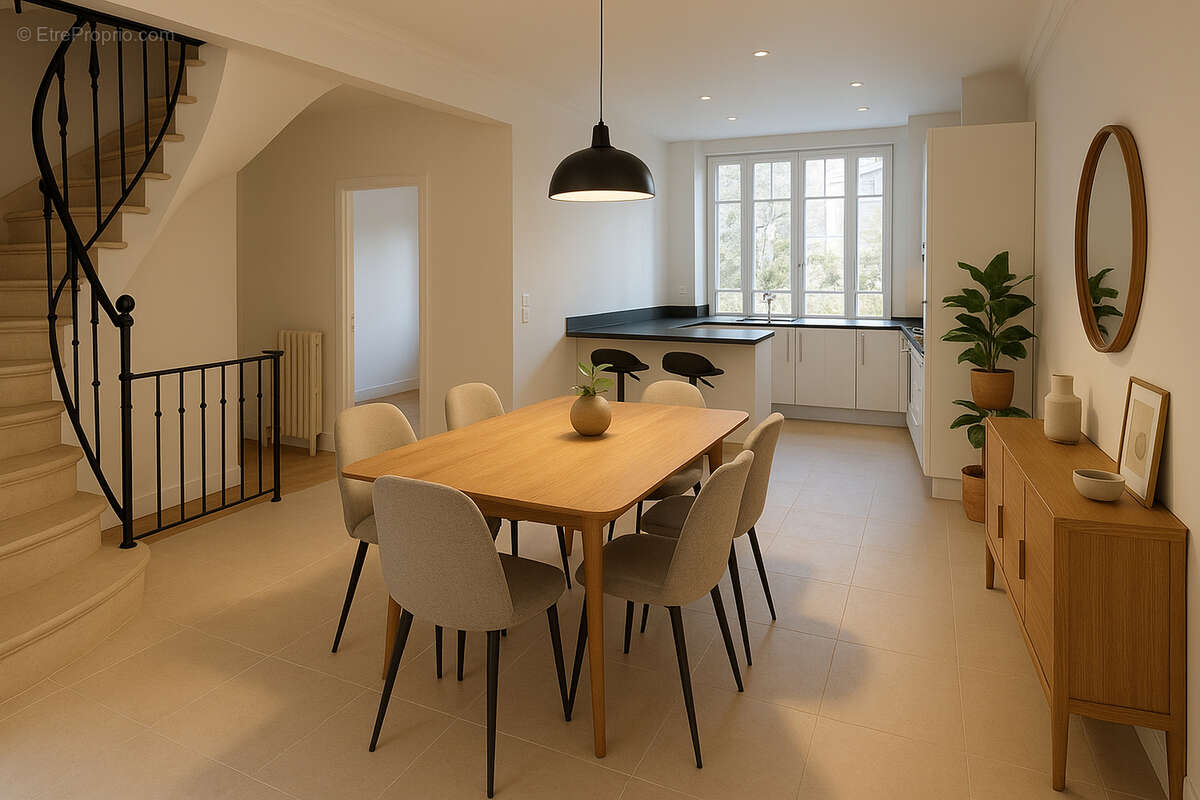 Maison à VERRIERES-LE-BUISSON