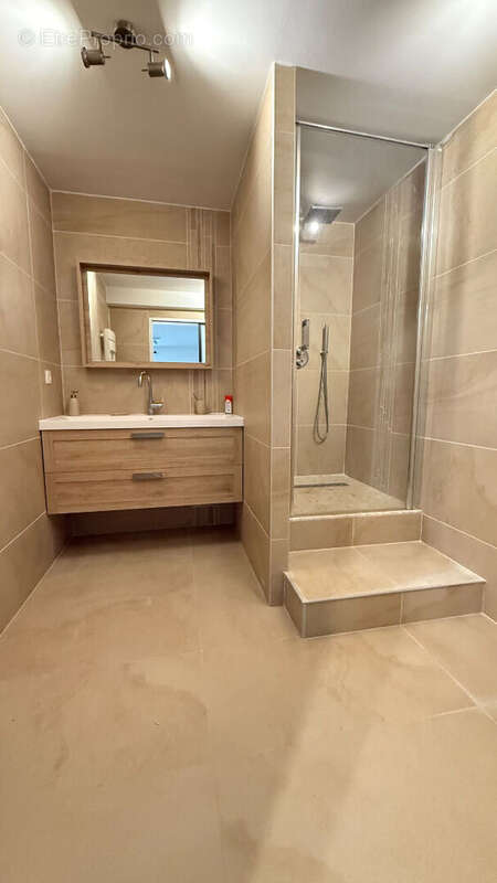 Maison à VERRIERES-LE-BUISSON