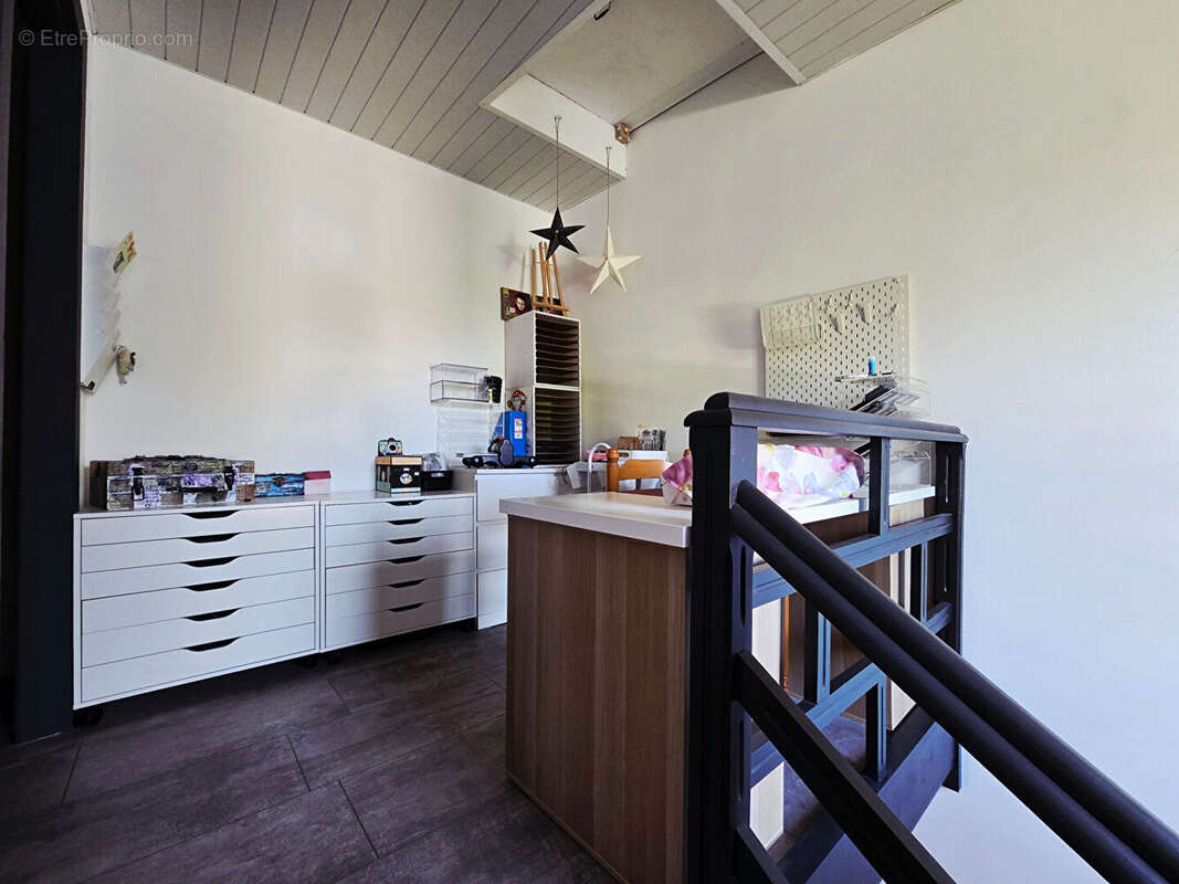 Maison à AZERAILLES