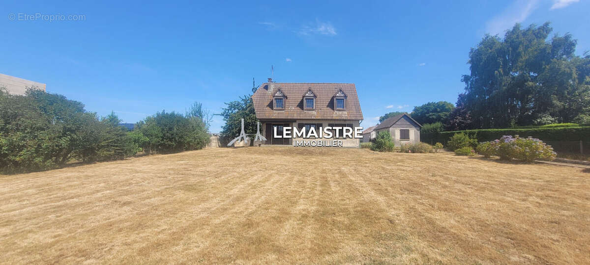 Maison à TRIQUERVILLE