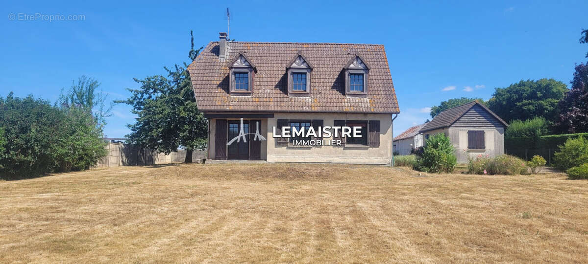 Maison à TRIQUERVILLE