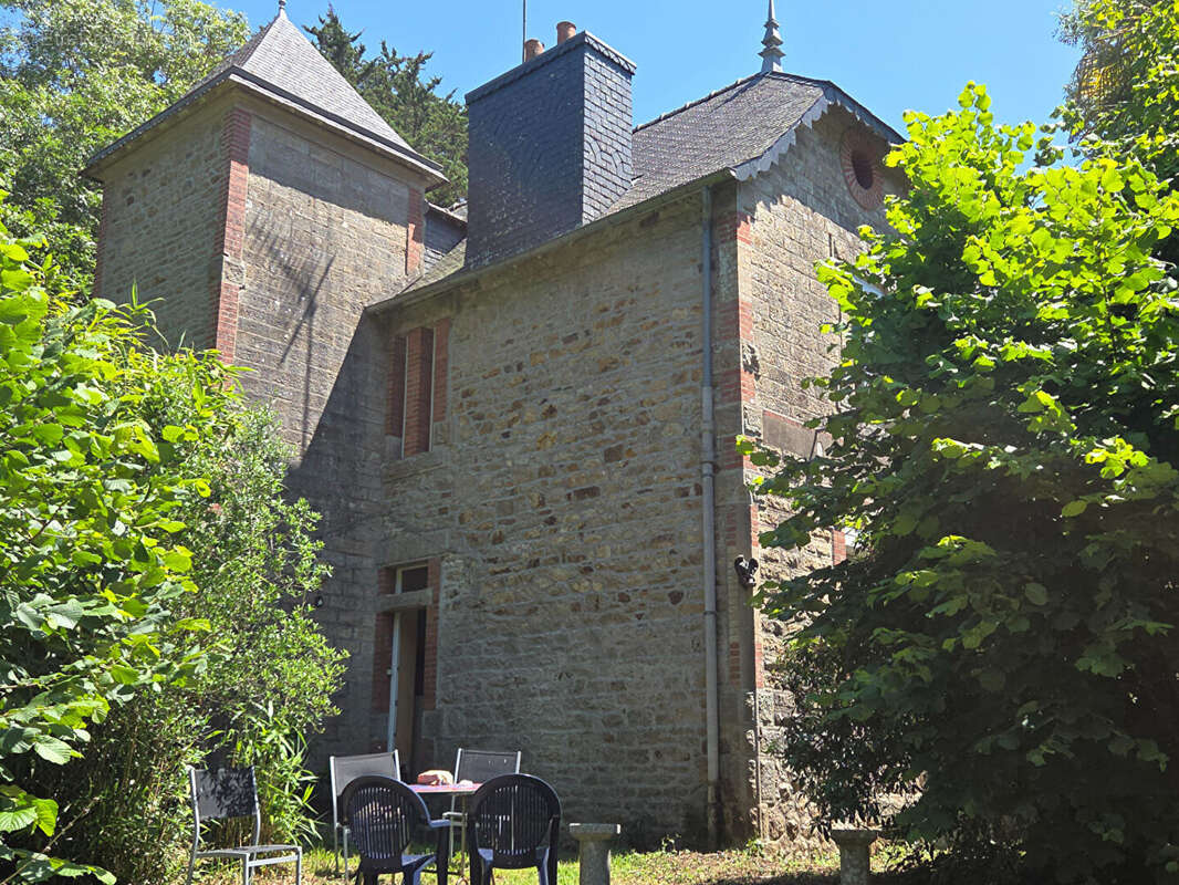 Maison à PEDERNEC