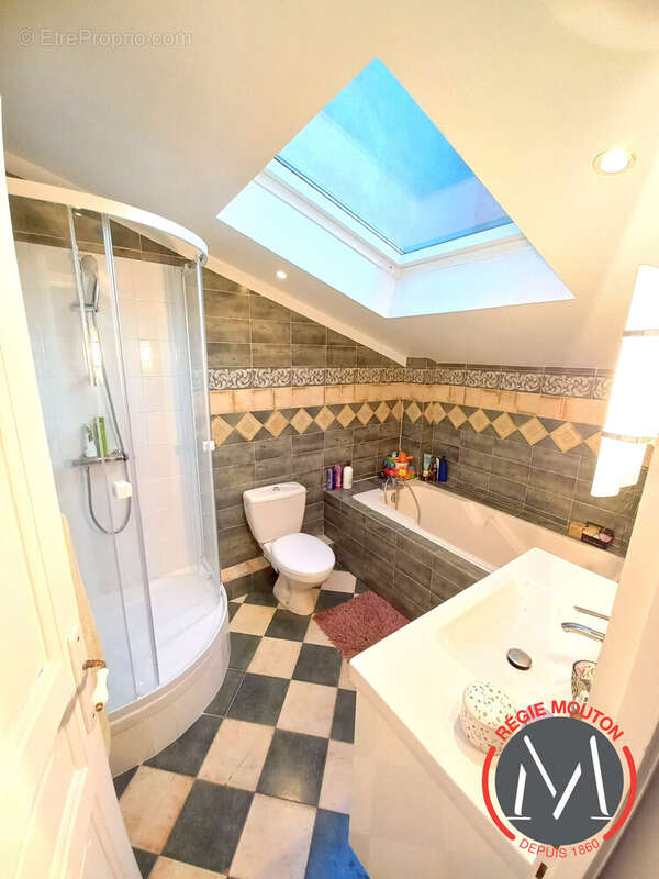 Appartement à LYON-5E