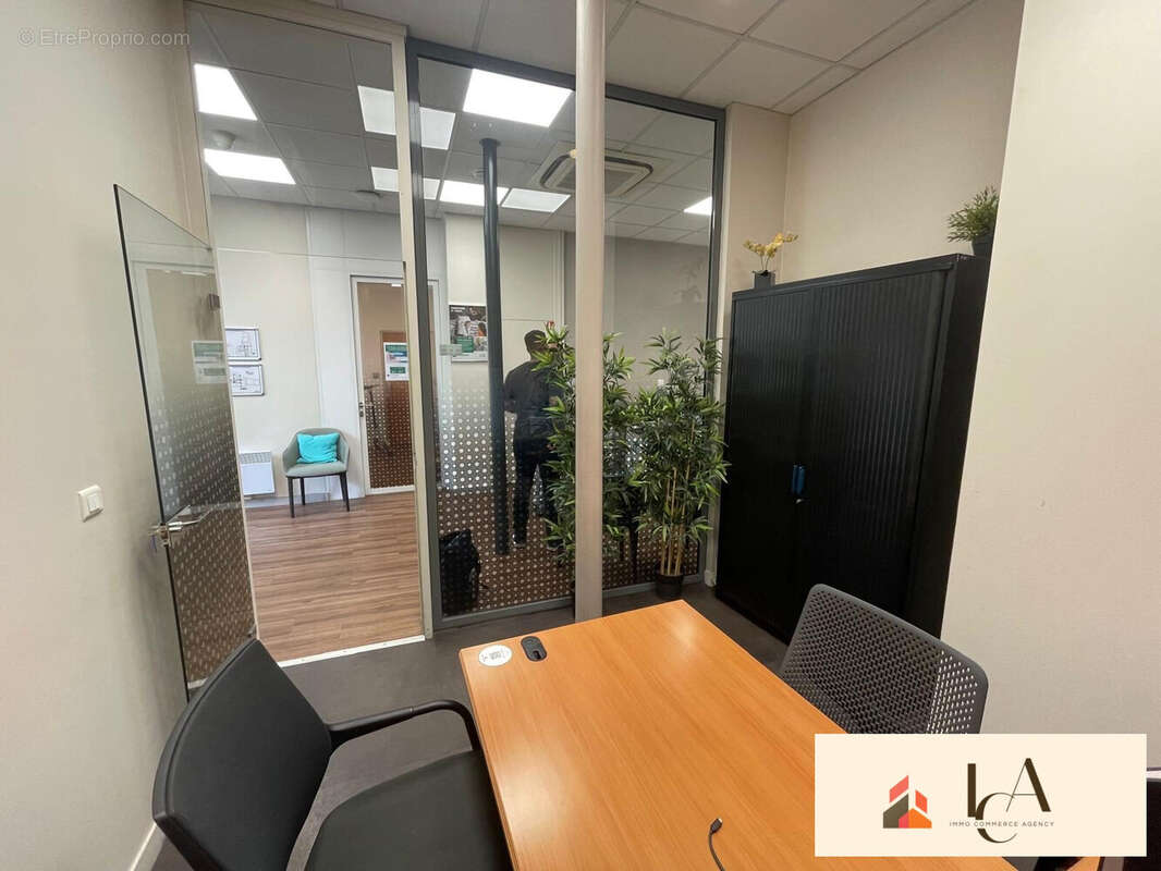 Commerce à PARIS-7E