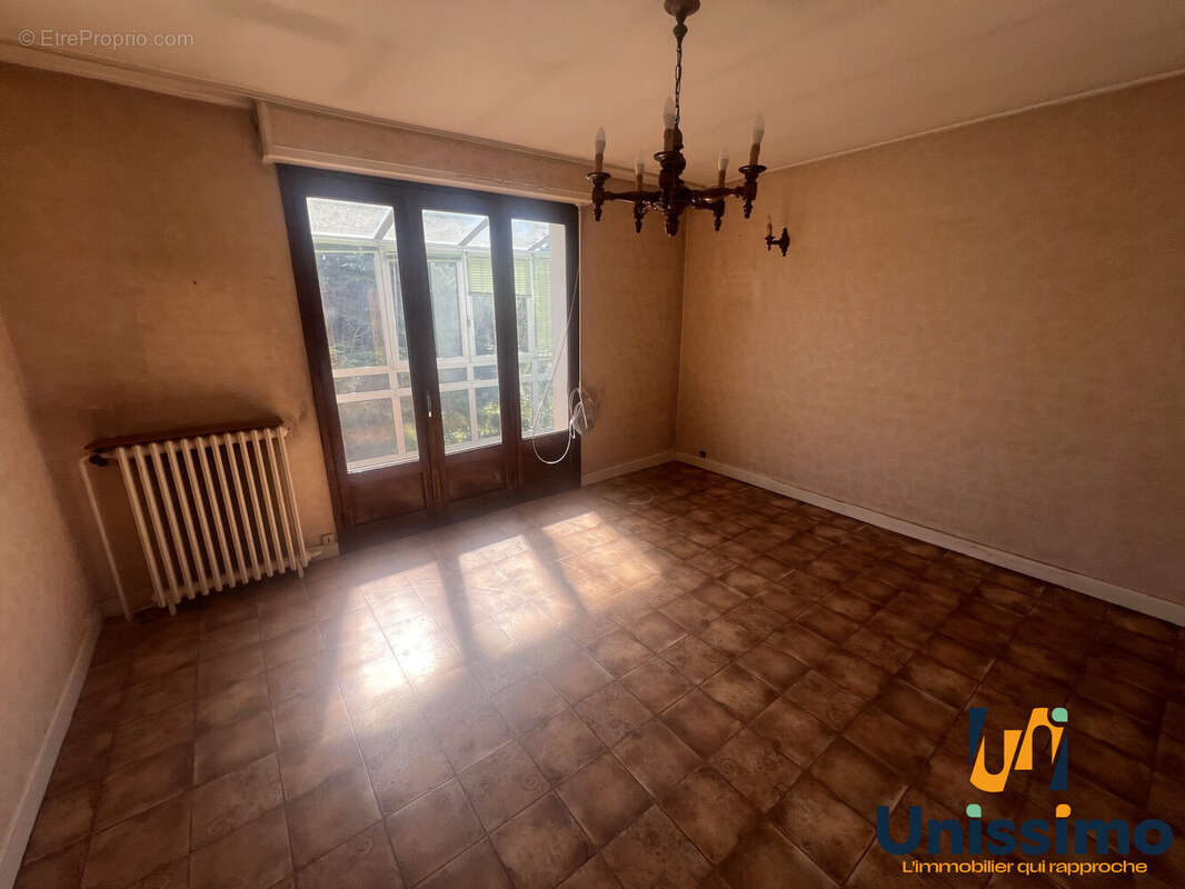 Maison à COLOMBIER-FONTAINE