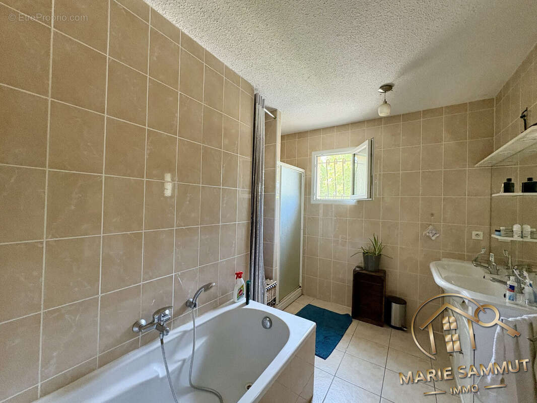 Maison à SAINT-JEAN-DE-VEDAS