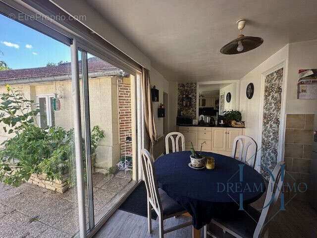 Vue agréable sur terrasse et jardin - Maison à CIVIERES