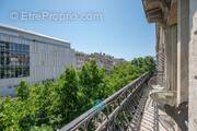 Appartement à MARSEILLE-1E
