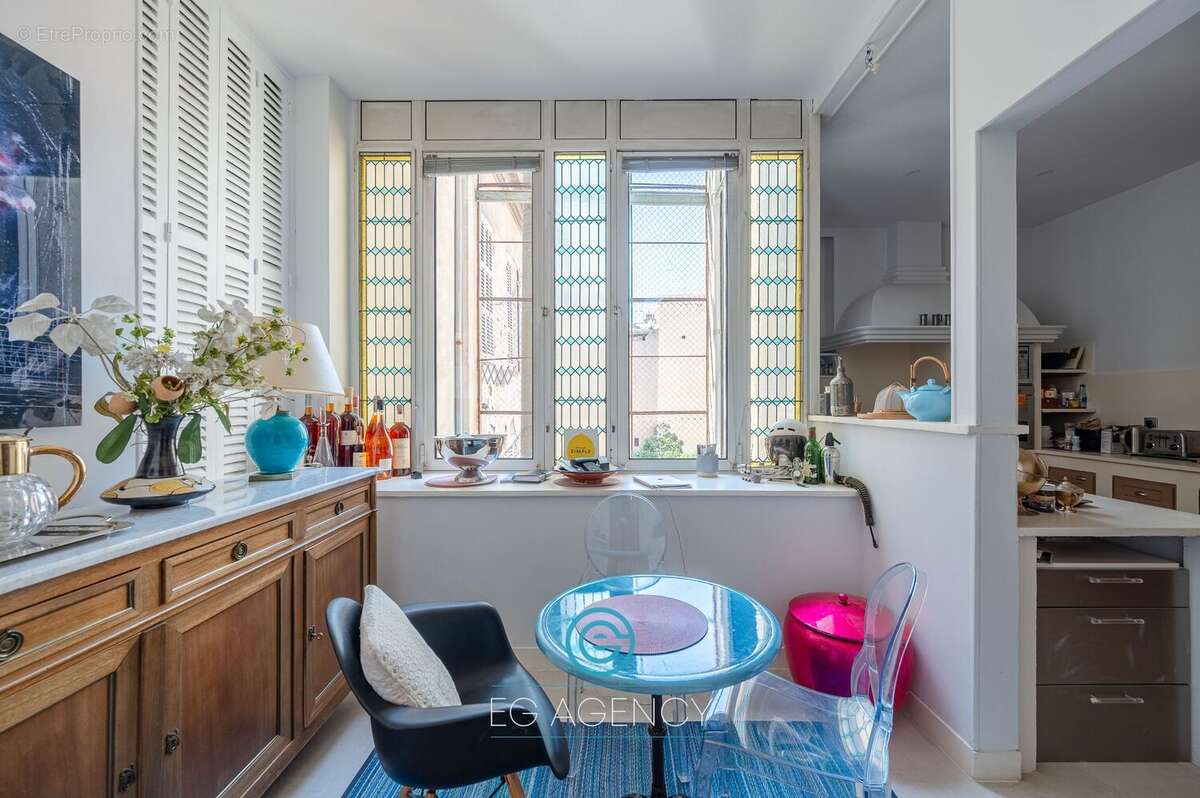 Appartement à MARSEILLE-1E