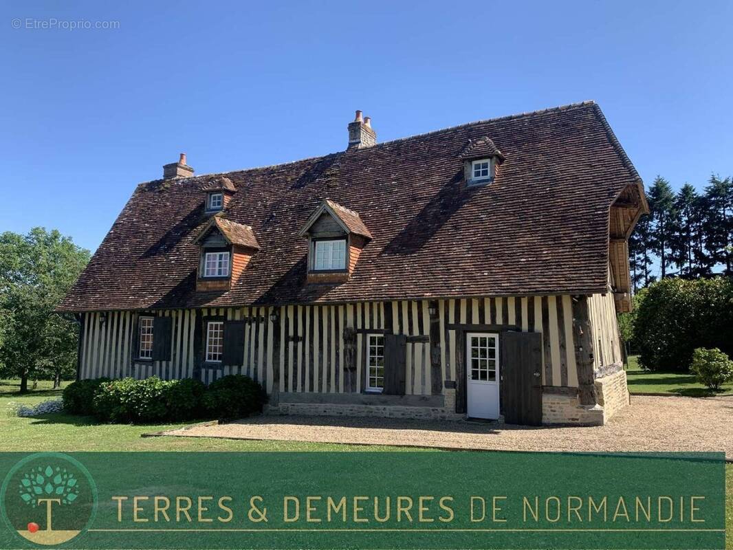 Maison à PONT-L&#039;EVEQUE