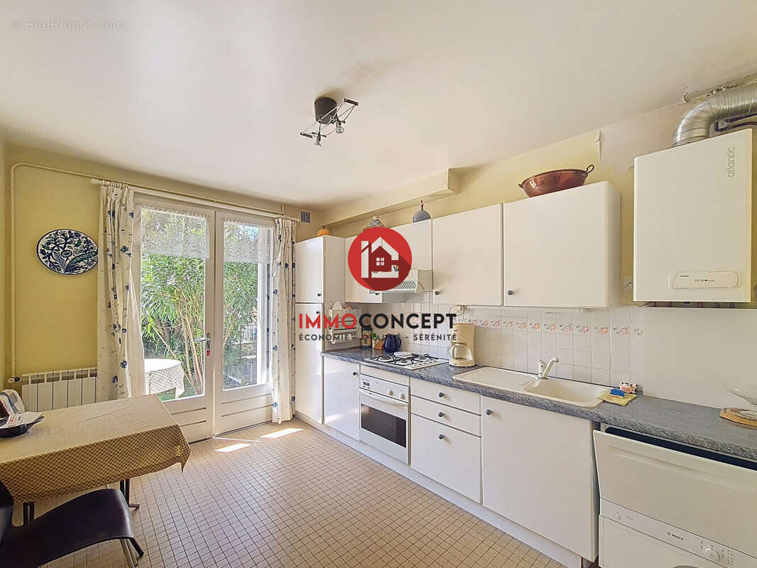 Maison à MONTFAUCON