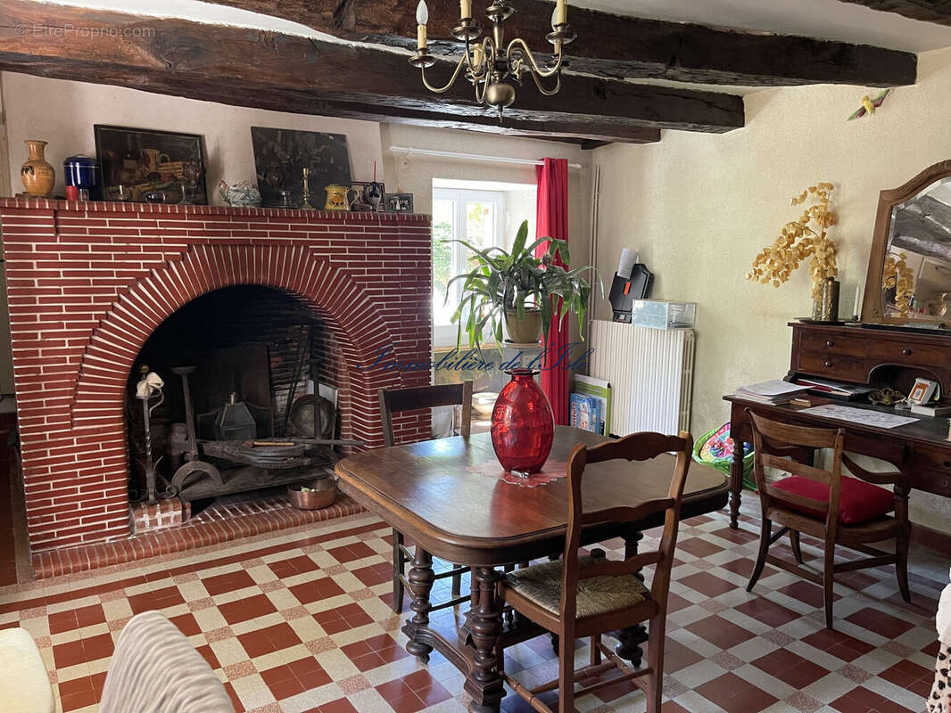 Maison à SAINT-JORY-LAS-BLOUX