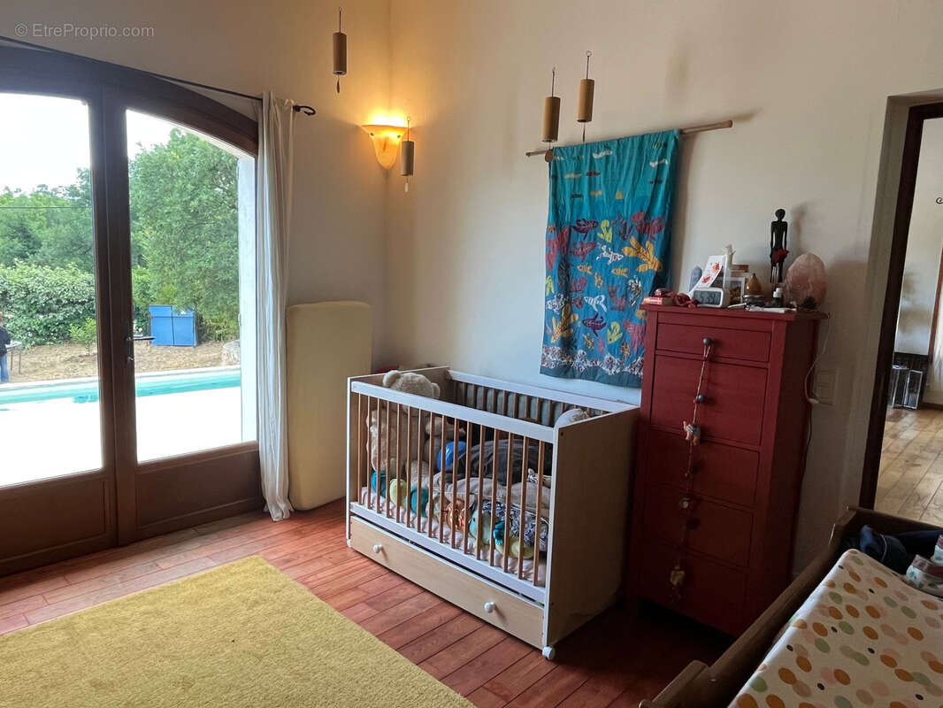 Maison à SAINT-CEZAIRE-SUR-SIAGNE