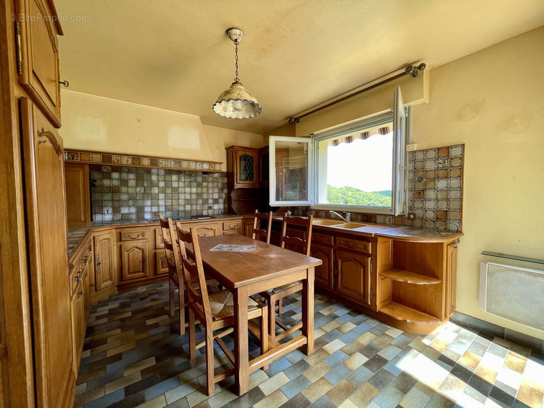 Maison à SAINT-OUEN-DU-TILLEUL