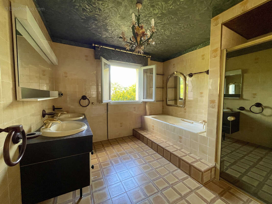 Maison à SAINT-OUEN-DU-TILLEUL