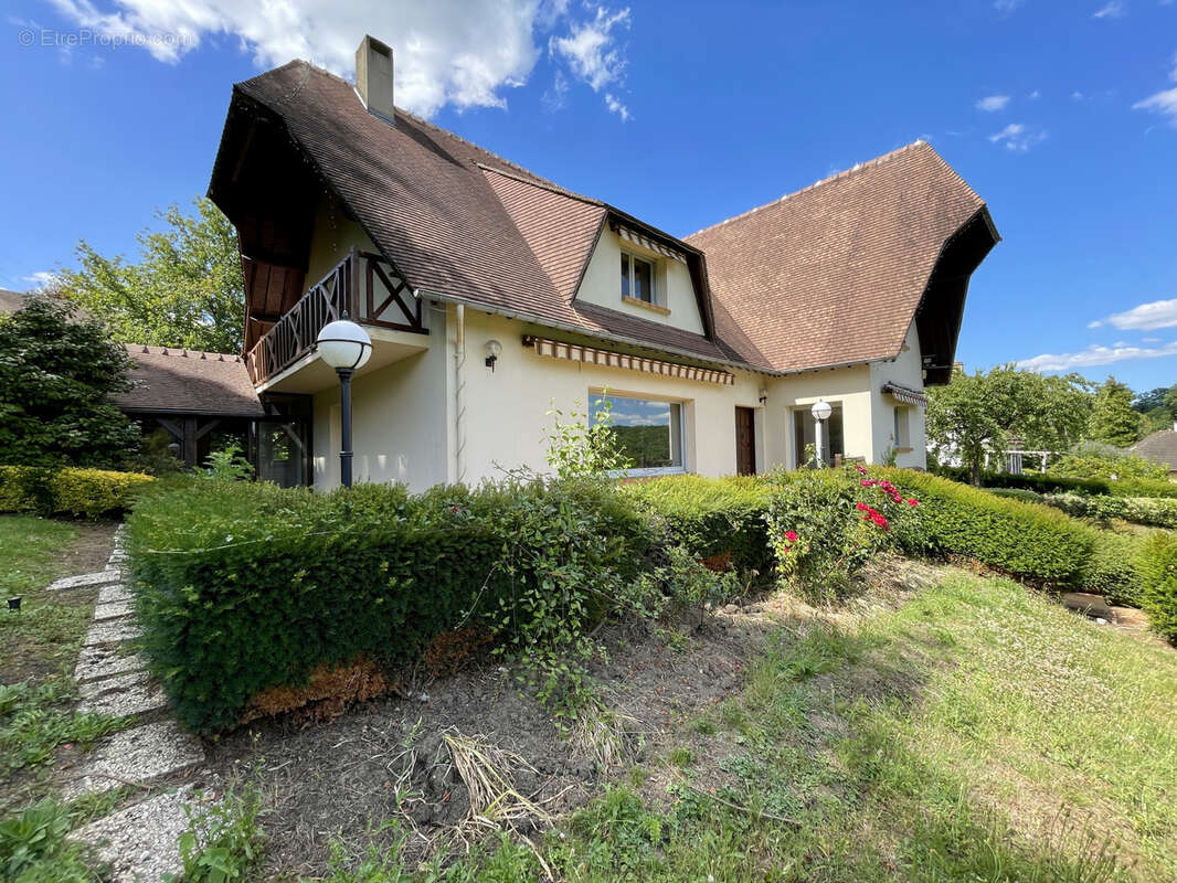 Maison à SAINT-OUEN-DU-TILLEUL